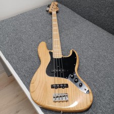Guitare basse électrique