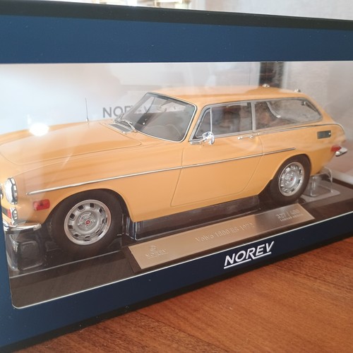 Volvo 1800 version us - es,