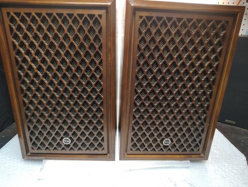 Sansui speakers one pair - speakers,