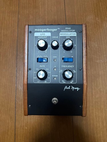 Moogerfooger ring modulator - moogerfooger,