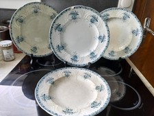 4 assiettes anciennes Saint