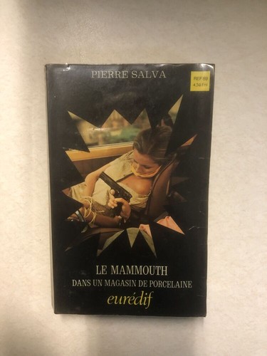 Mammouth dans magasin de - un,