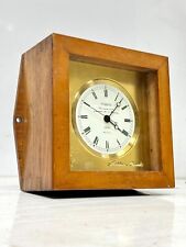 Horloge de table en bois