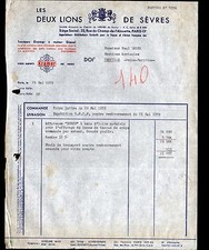 PARIS (III°) CONCESSIONNAIRE TRACTEUR KRAMER "AUX DEUX LIONS DE SEVRES" en 1959