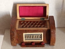 Boite à cigarettes en forme de Poste Radio TSF T.S.F. en bois boutons bakélite