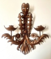 Applique Murale Française 1960 Décors Carnaval De Venise. En Laiton Patine Dorée