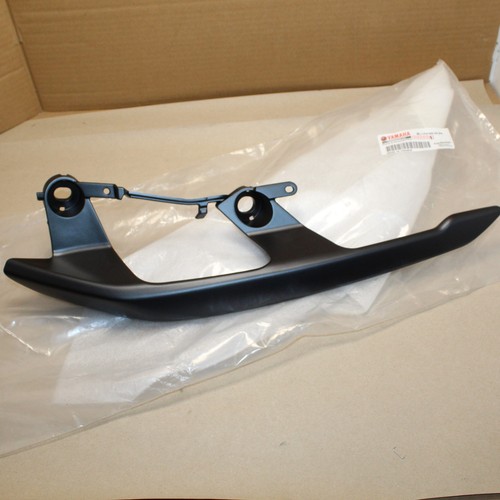 Poignee passager gauche xmax - poignee,