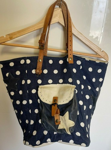 Sac mains pomponette - a, tissue