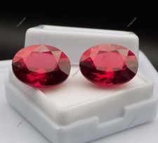 Paire de pierres précieuses