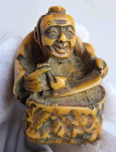 Vintage japanese netsuke - vintage,