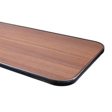 Table Spacieuse En Bois Pour