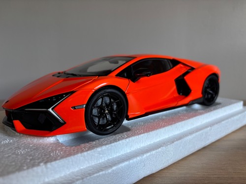 Lamborghini revuelto lcd 18 - lamborghini,
