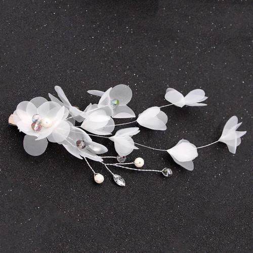Fleur blanche coiffure - coiffure, à