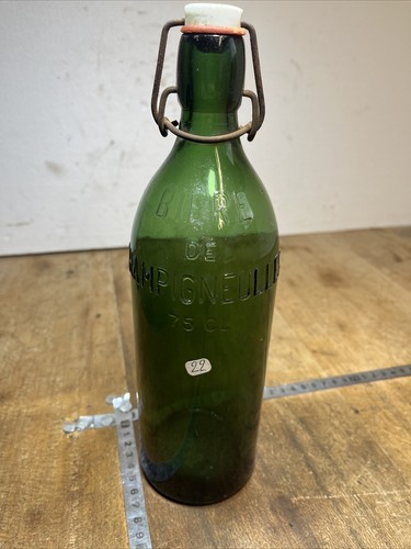Bouteille ancienne vide - n., 18