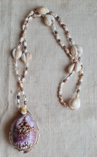 Ancien collier coquillage - ancien,
