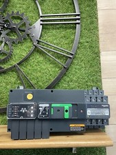 TransferPacT TA100 - inverseur de sources - commutateurs - 32A - 4P - 400Vca