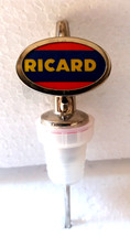 COLLECTOR , ANCIEN DOSEUR TYPE " PISSETTE " RICARD , BOUTEILLE 1 L , ref  OR 940