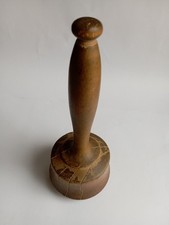 ANCIEN PRESSE-PUREE EN BOIS