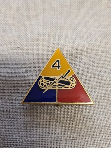 Insigne émaillé 4éme - émaillé, us