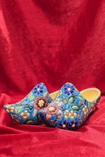 ANCIENNE PAIRE de SABOTS en