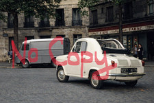VESPA 400 ET CITROEN HY VERS