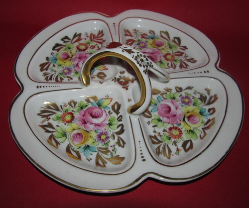 Serviteur mendiant porcelaine