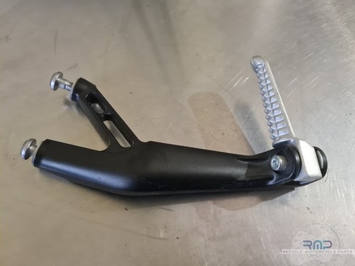 Platine repose pied passager