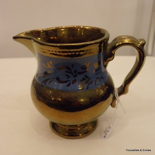 Pot lait porcelaine de - à, en
