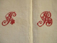 Drap N°121 ancien en chanvre et lin  monogramme rouge PB 220 X 325 Cm 