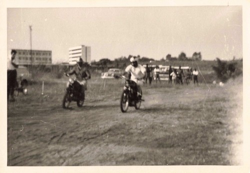 Ancienne photo circa 1960 - 1960, moto