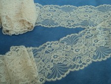 Superbe et Fine Dentelle de