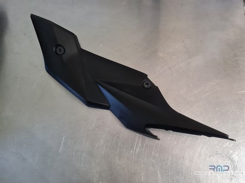 Cache sous selle gauche - , 750