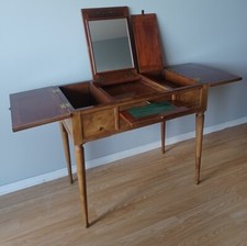 Roger Vandercruse dit Lacroix ou RVLC - coiffeuse en acajou - époque Louis XVI