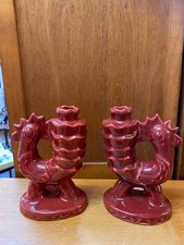 PAIRE DE BOUGEOIRS AU COQ