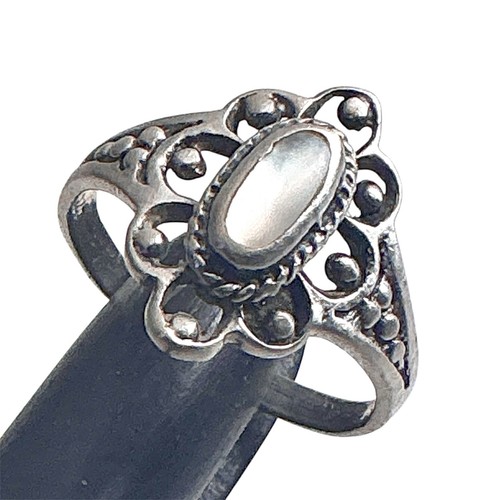 Superbe bague ajourée - superbe,