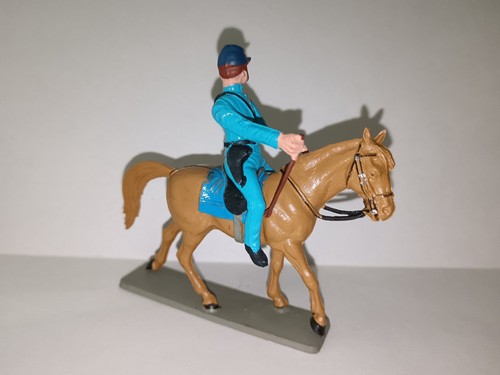 Starlux western sécession - starlux,