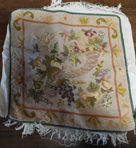 Tapisserie aux petits - , points