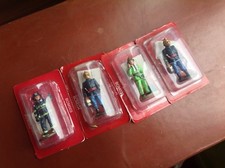 Lot de 4 FIGURINE SAPEUR
