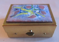 Petite boite cousette de sac métal doré plaque porcelaine pilulier