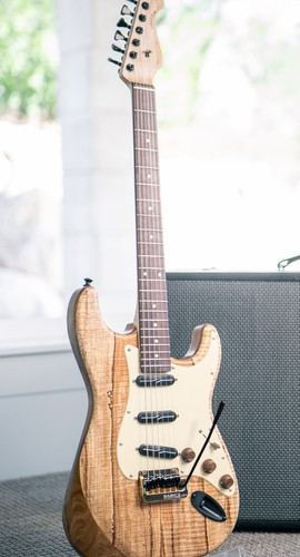 Stratos fig custom guitars - stratos,