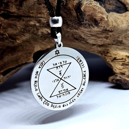Collier cordon amulette