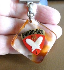 Ancien porte clé bourbon Huard UCF, Union Charrue France Matériel Agricole Trac