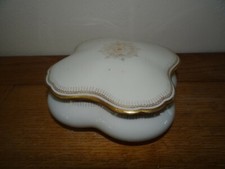 Belle bonbonnière en