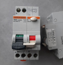 DISJONCTEUR 21025 DIFFERENTIEL