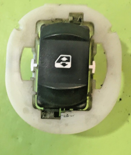 Bouton leve vitre - bouton,