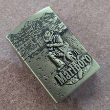 Briquet à gaz Marlboro alimenté au gaz inutilisé