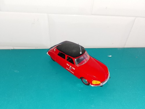 0109246 pompiers voiture - pompiers,