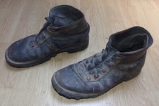 Paire de Brodequins de Montagne A Identifier WW2 Francais Allemand Anglais US