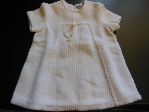 Petite robe ancienne enfant