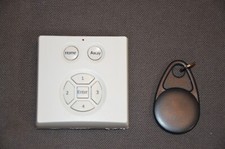 CLAVIER Z-WAVE + 1 BADGES RFID